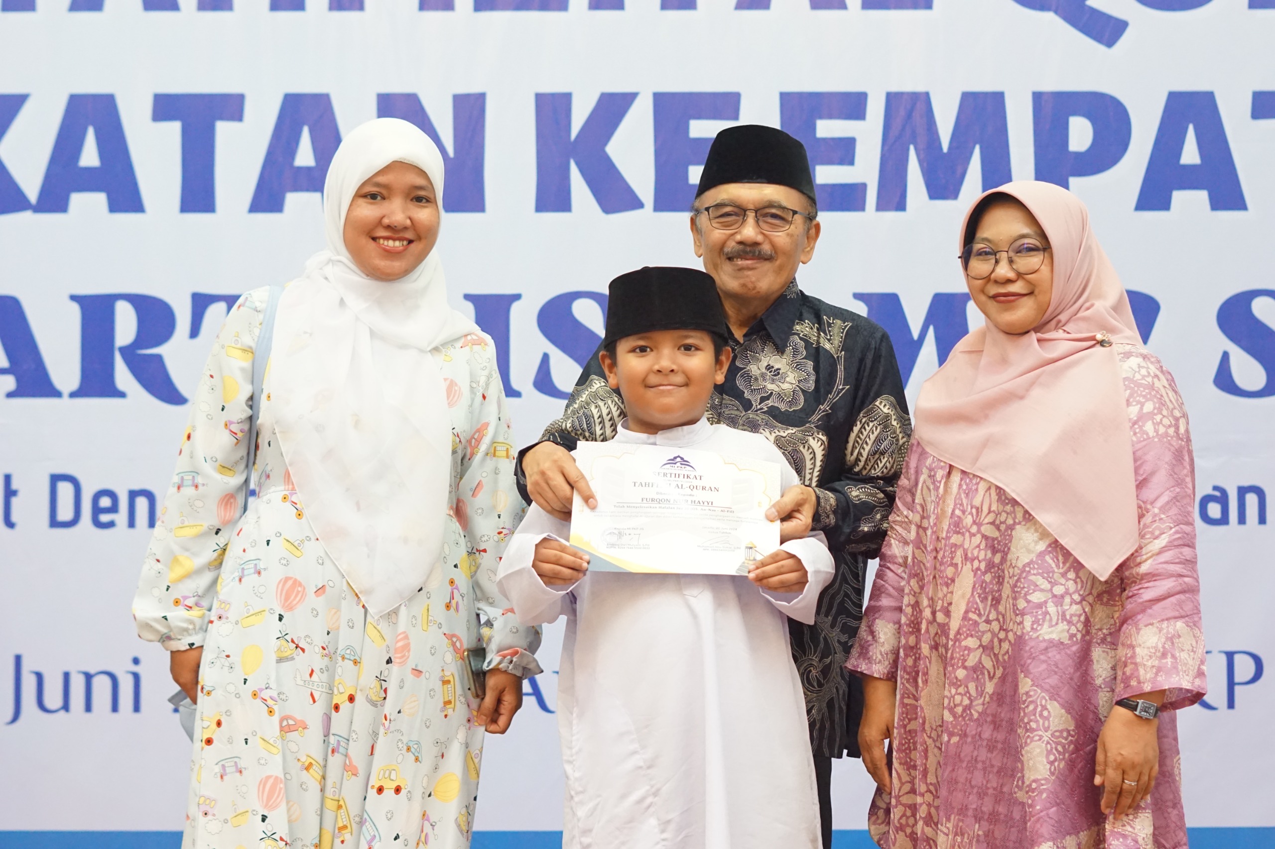 Sambutan Ketua Umum PKP acara HaflahTahfidzh Al-Qur'an MI PKP JIS